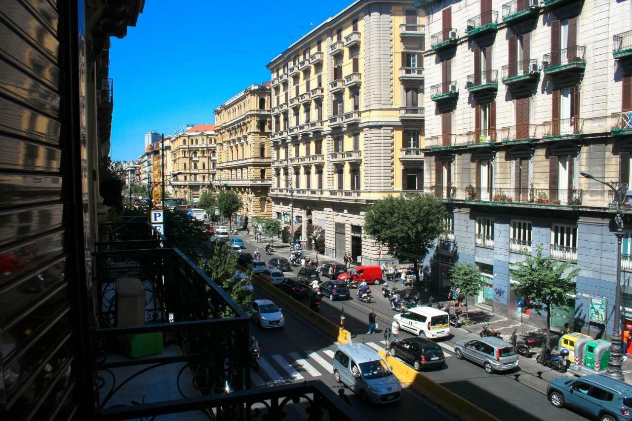 Bianchi Mediterranei B&B Неаполь Экстерьер фото