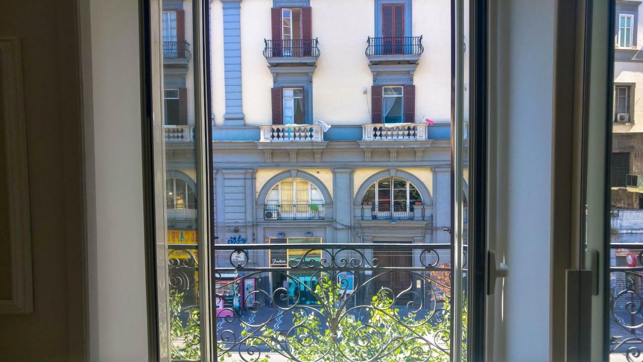 Bianchi Mediterranei B&B Неаполь Экстерьер фото